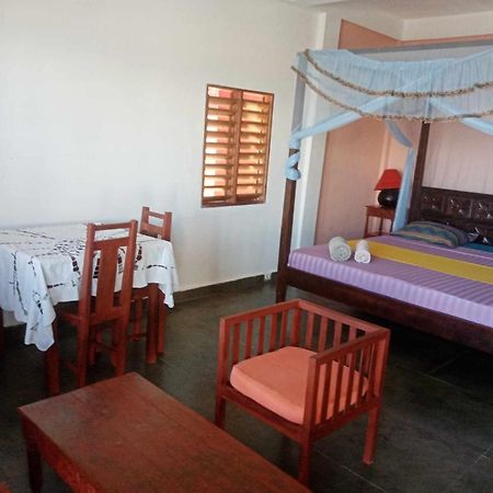 Villa Mena นูซีเบ ภายนอก รูปภาพ