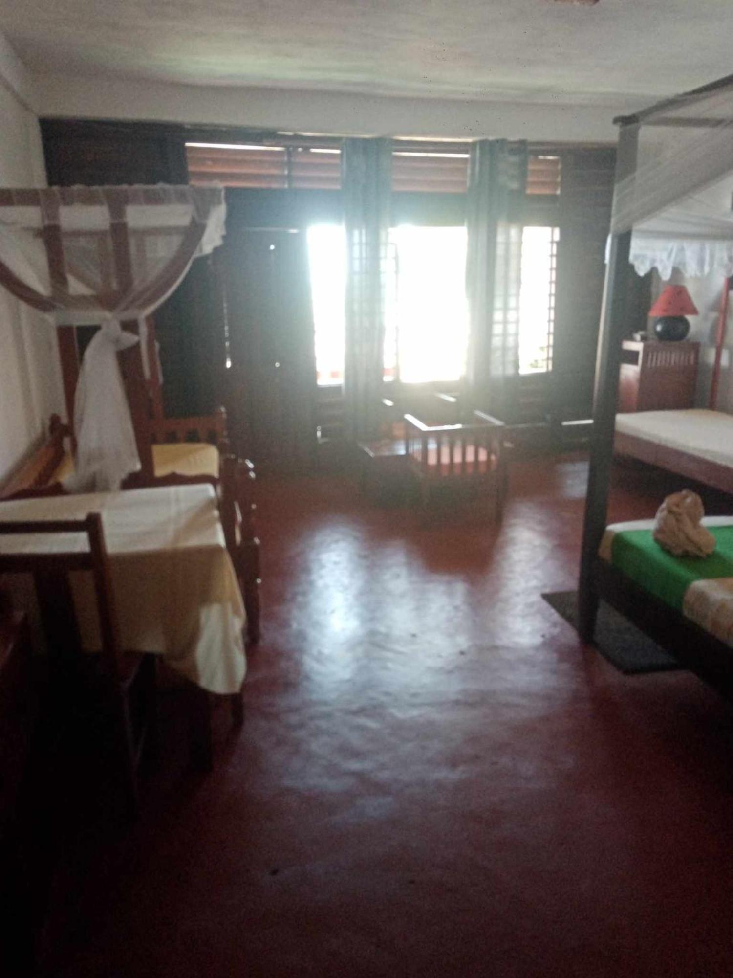 Villa Mena นูซีเบ ภายนอก รูปภาพ