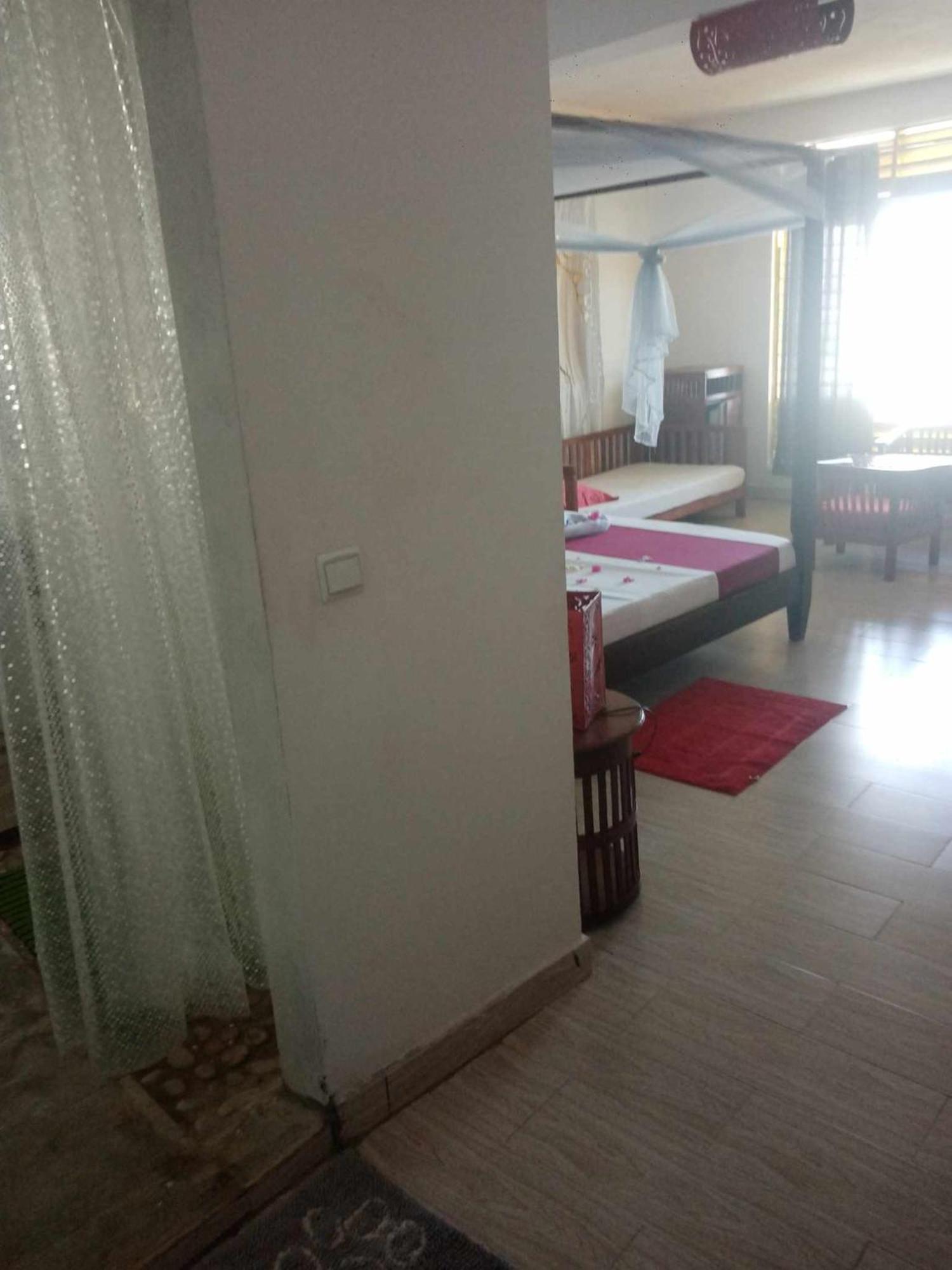Villa Mena นูซีเบ ภายนอก รูปภาพ
