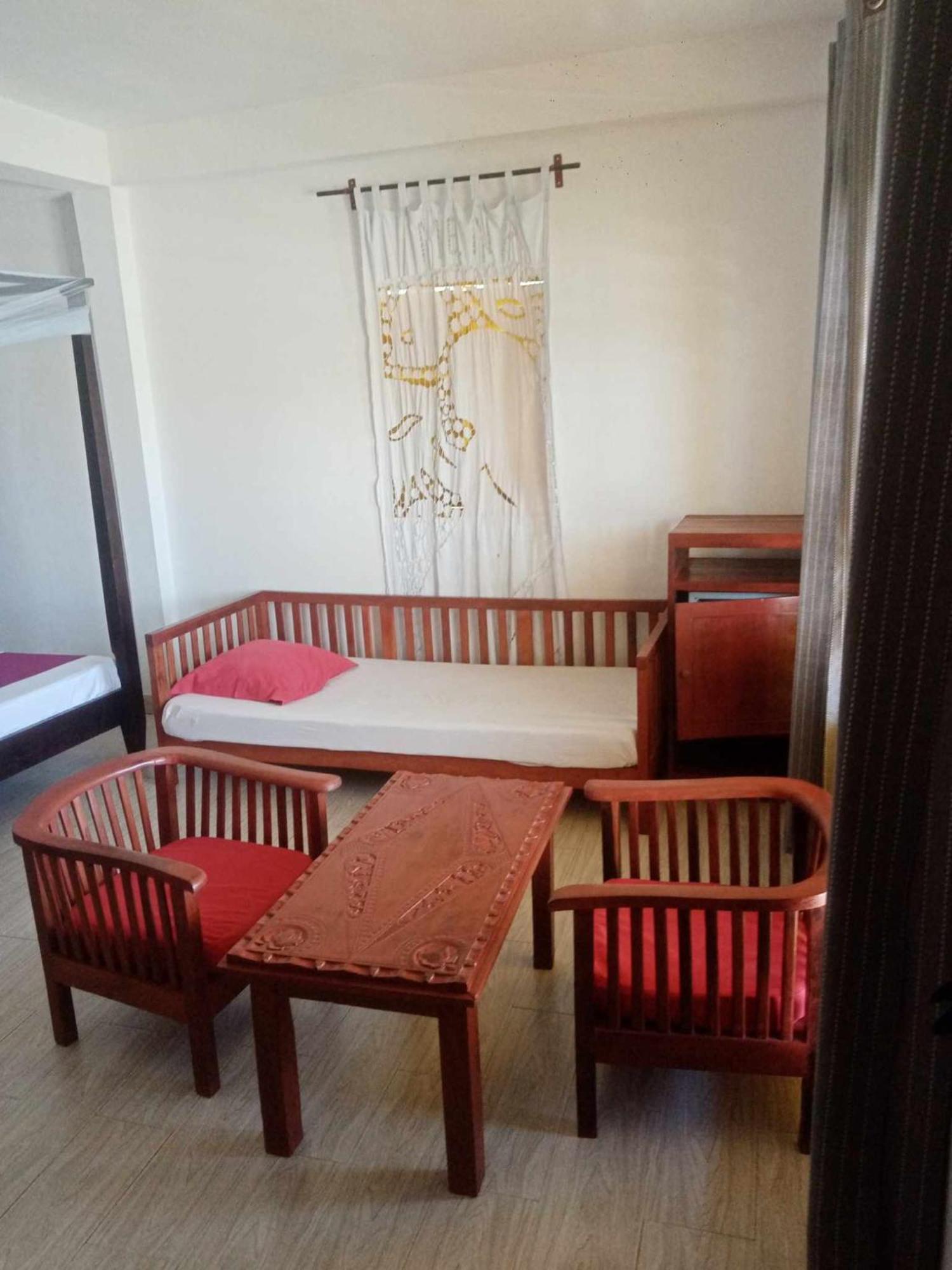Villa Mena นูซีเบ ภายนอก รูปภาพ